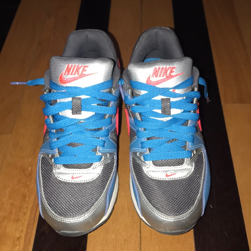 NIKE Air